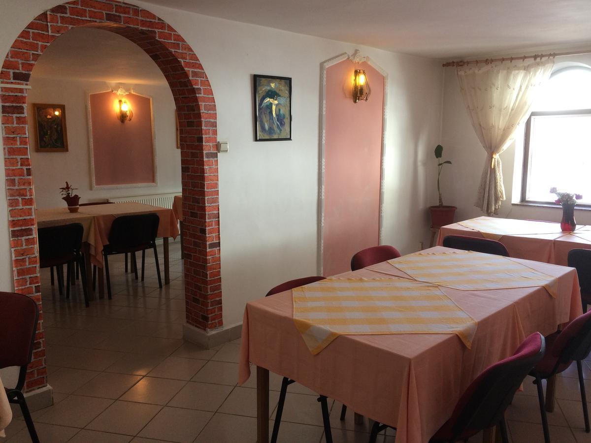 Pension Casa Alba Slănic-Moldova Εξωτερικό φωτογραφία